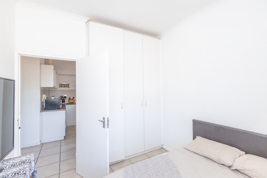 2 Bedroom Property for Sale in Uitzicht Western Cape